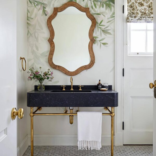 Gür Yapraklar Gölgelik Yeşil Duvar Kağıdı