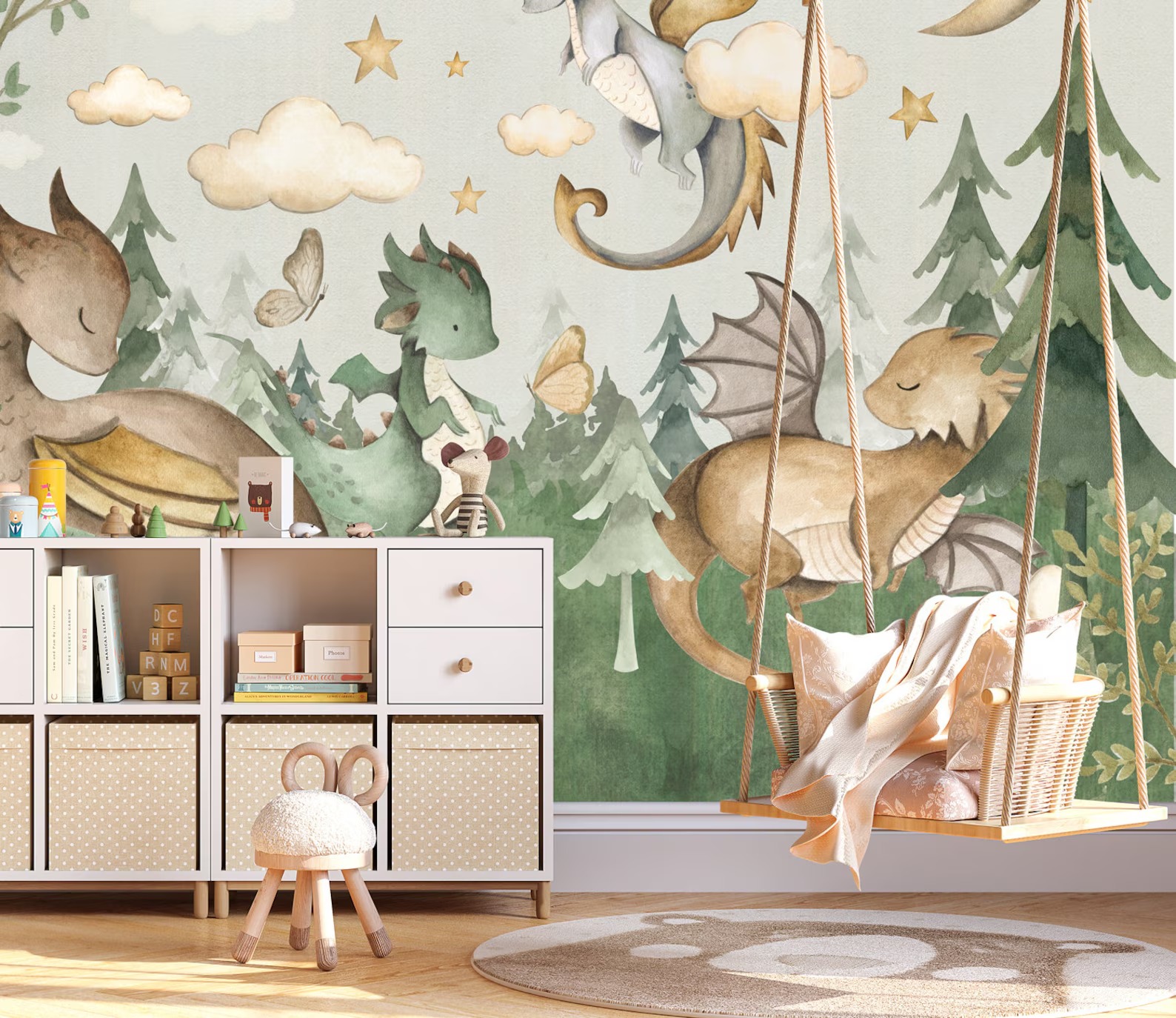 Sevimli Bebek Ejderhalar ve Ay ile Fantastik Orman Çocuk Odası Duvar Kağıdı