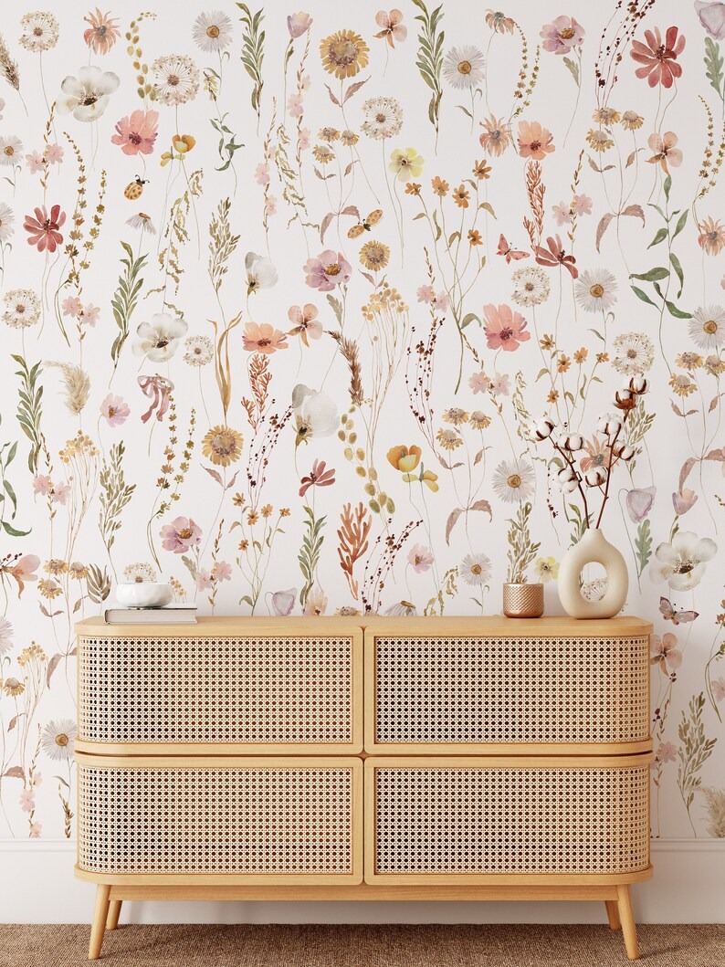 Suluboya Zarif Kır Çiçeği Duvar Kağıdı